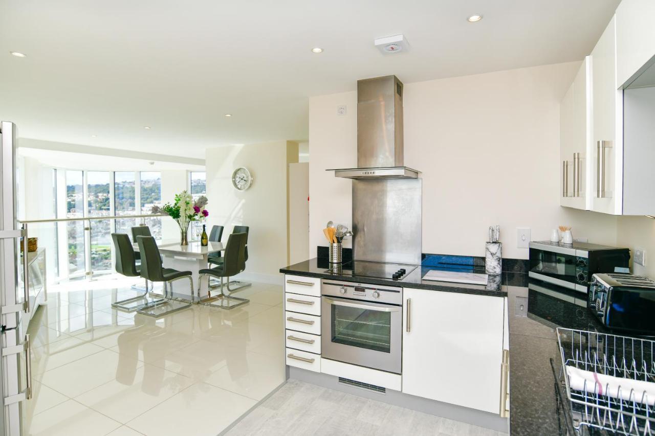 Just Stay Wales - Meridian Quay Penthouses Swansea Zewnętrze zdjęcie