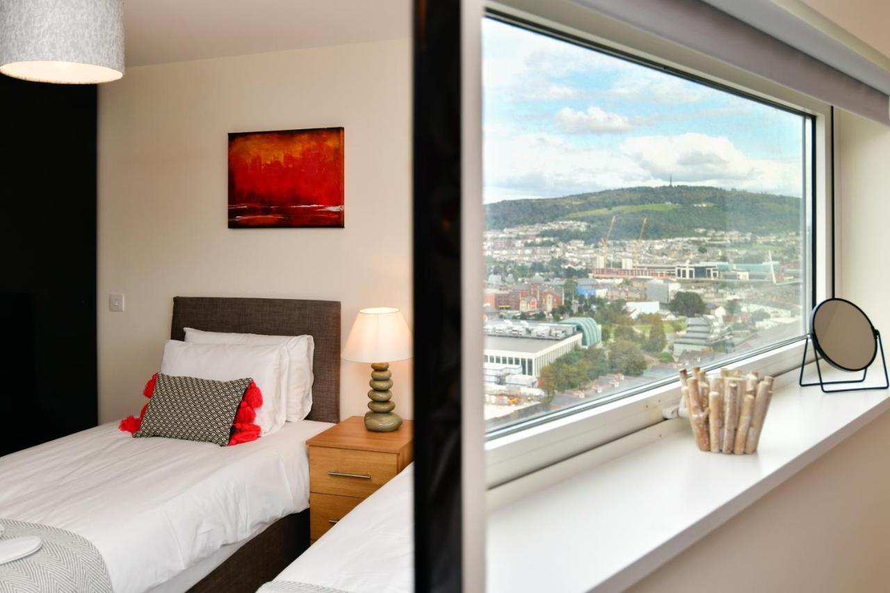 Just Stay Wales - Meridian Quay Penthouses Swansea Zewnętrze zdjęcie