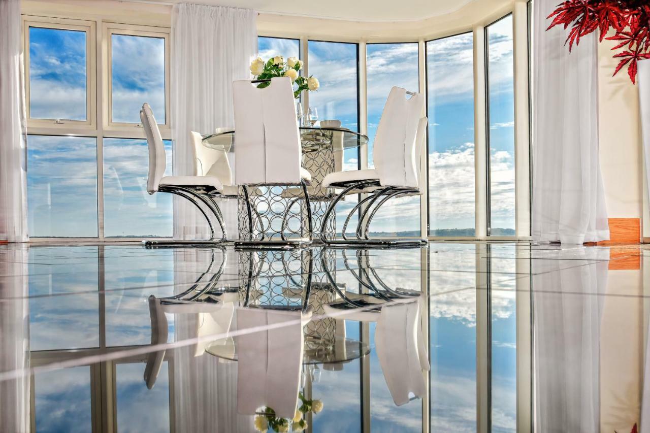 Just Stay Wales - Meridian Quay Penthouses Swansea Zewnętrze zdjęcie