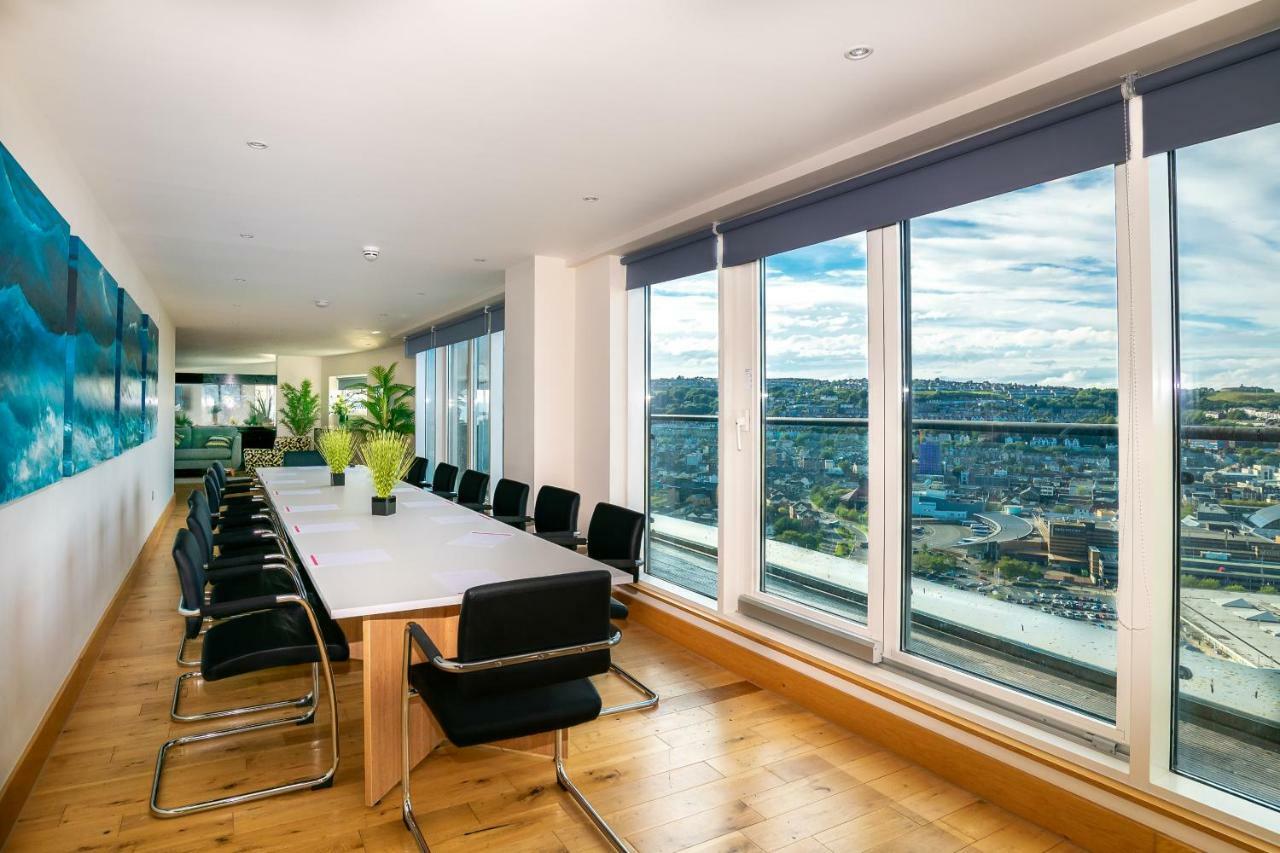 Just Stay Wales - Meridian Quay Penthouses Swansea Zewnętrze zdjęcie